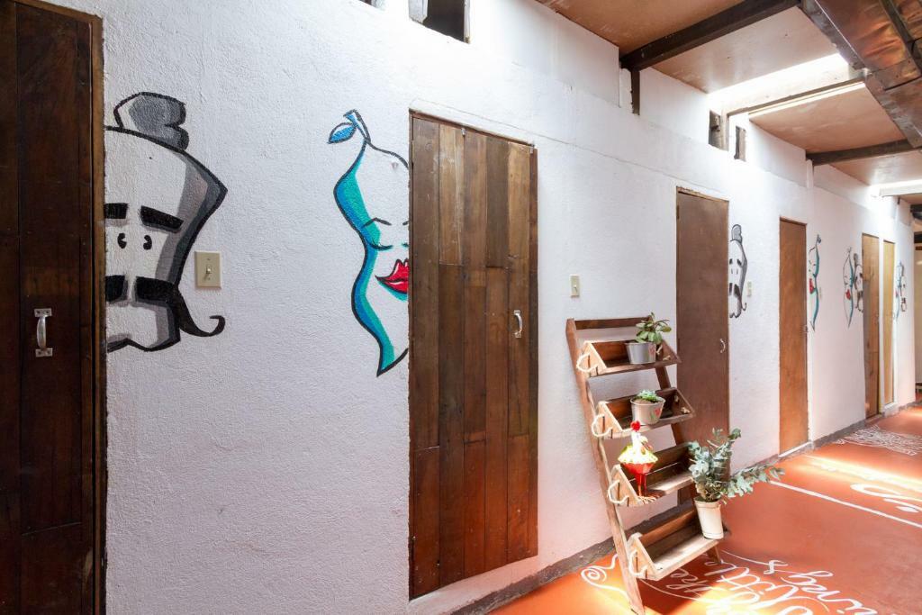 Tamarindo Guest House, Near Arco Santa Catarina Antigua Bagian luar foto